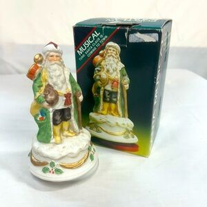 Vintage Musical Santa